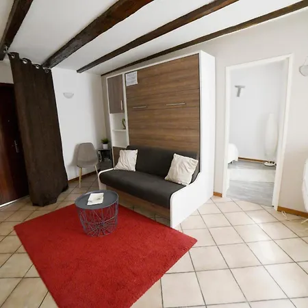 Chez Mumu Apartment *